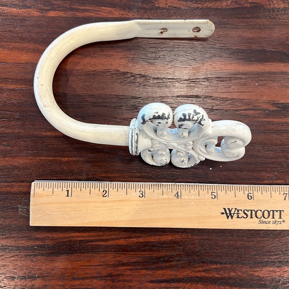 Metal Curtain ‘tie-backs’ or decorative hooks - Picture 12 of 12